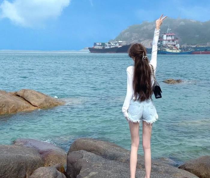 Thư Viện 499+ Hình Ảnh Gái Xinh Đứng – Gái Xinh Dáng Đẹp Tự Tin Hot Mạng