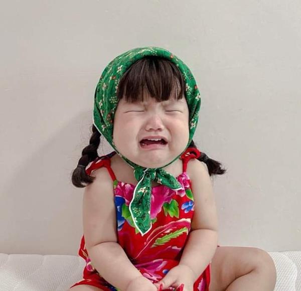 Ngắm Nhìn 166+ Ảnh Em Bé Khóc Cute – Hình Mếu Máo Dễ Thương & Đáng Yêu