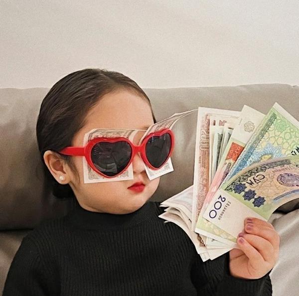 [Avatar Em Bé] 199+ Hình Bé Trai & Bé Gái Cute, Dễ Thương Con Nít Làm Avt