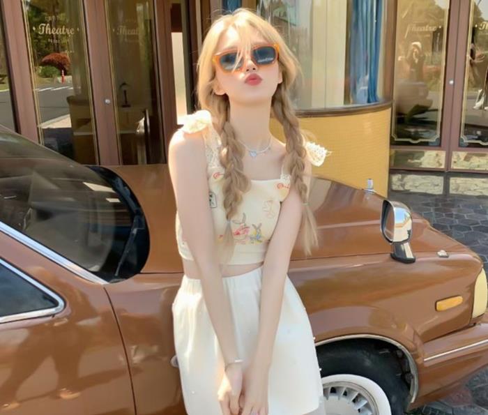 7756+ Hình Ảnh Những Cô Gái Da Trắng & Cô Gái Da Đen Xinh Đẹp Ấn Tượng